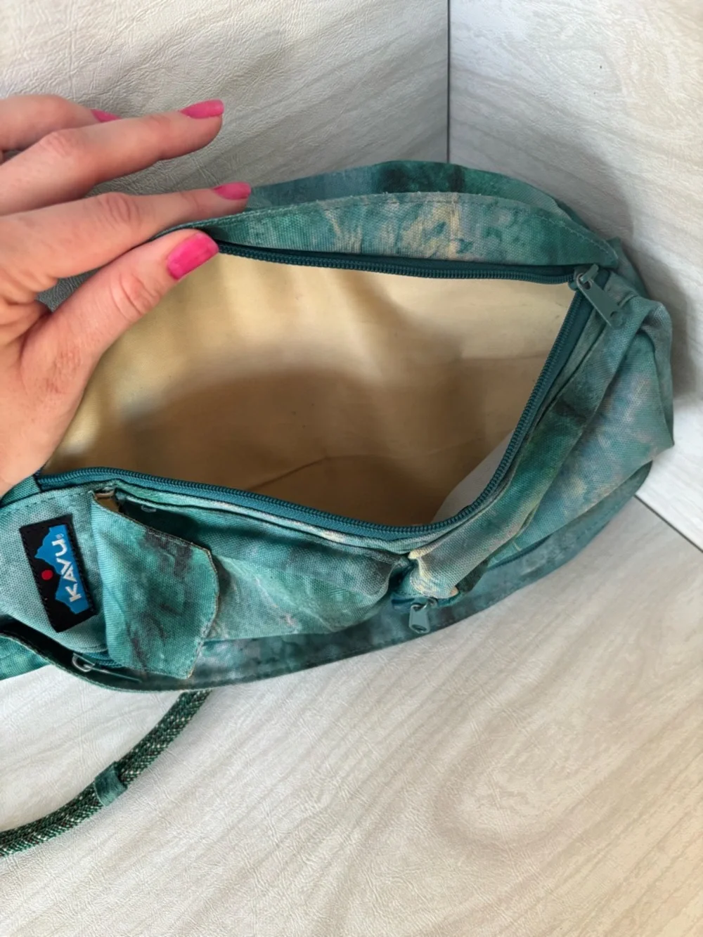 KAVU Rope Sling - Compact Lightweight Crossbody Bag - Ocean Storm - Picture 10 of 13